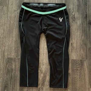 Freddy WR.UP fit cropped leggings size medium